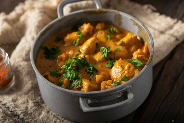 Come preparare un curry indiano autentico a casa?